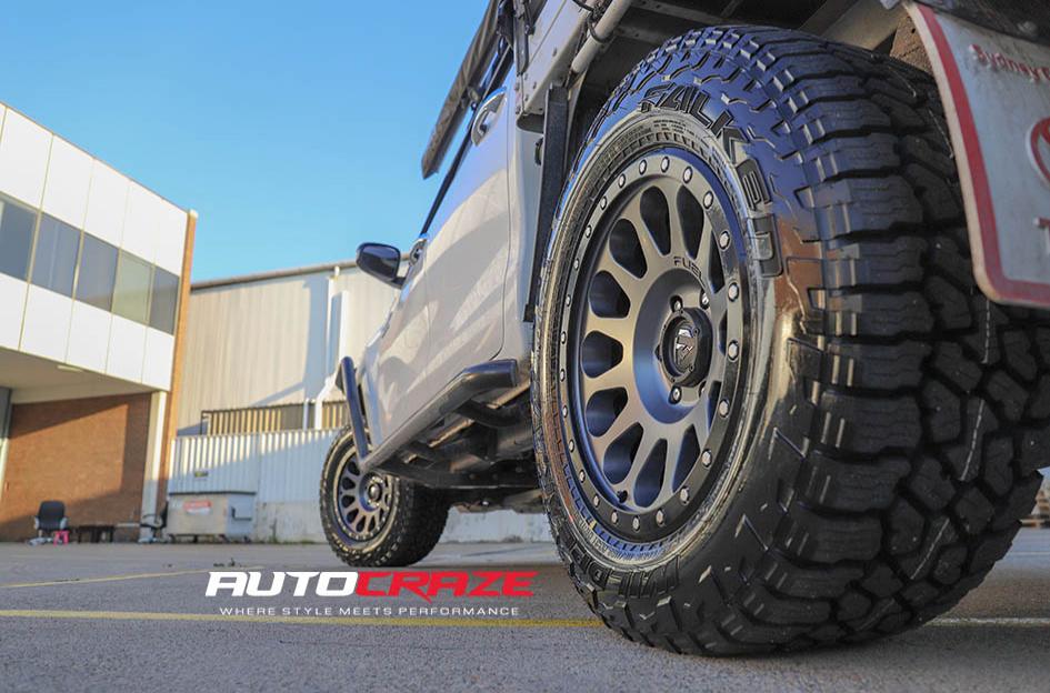 TOYOTA HILUX N80 4WD VECTOR MATTE GUN METAL